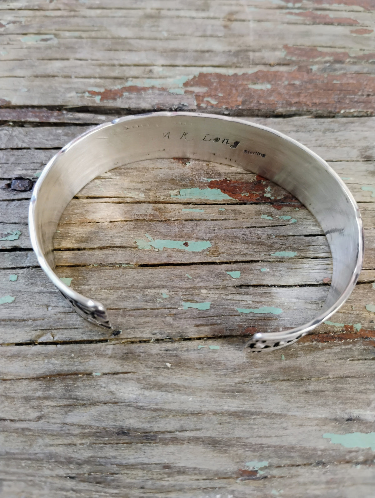 Heart arrow cuff
