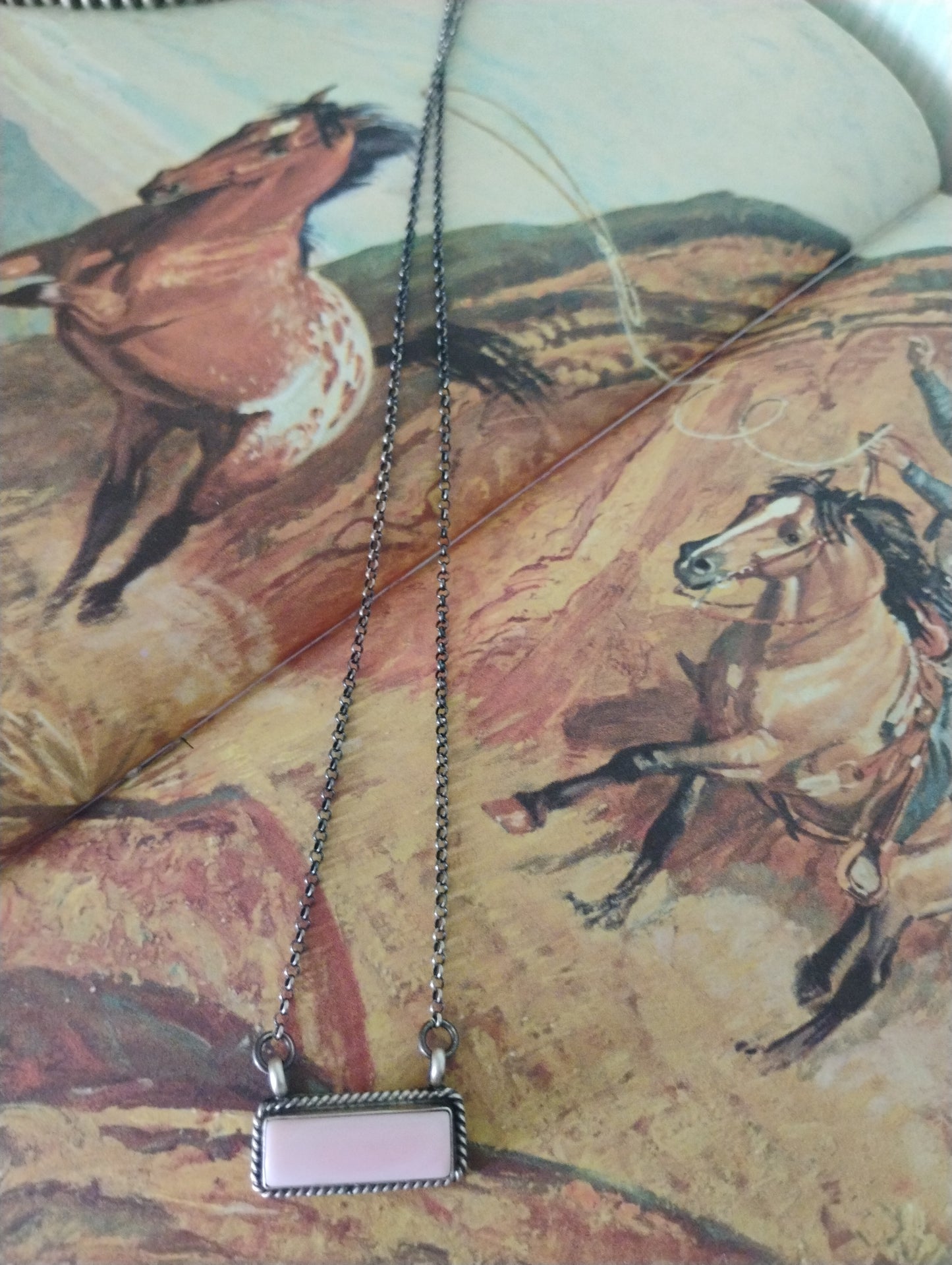 Dixon pink conch bar necklace