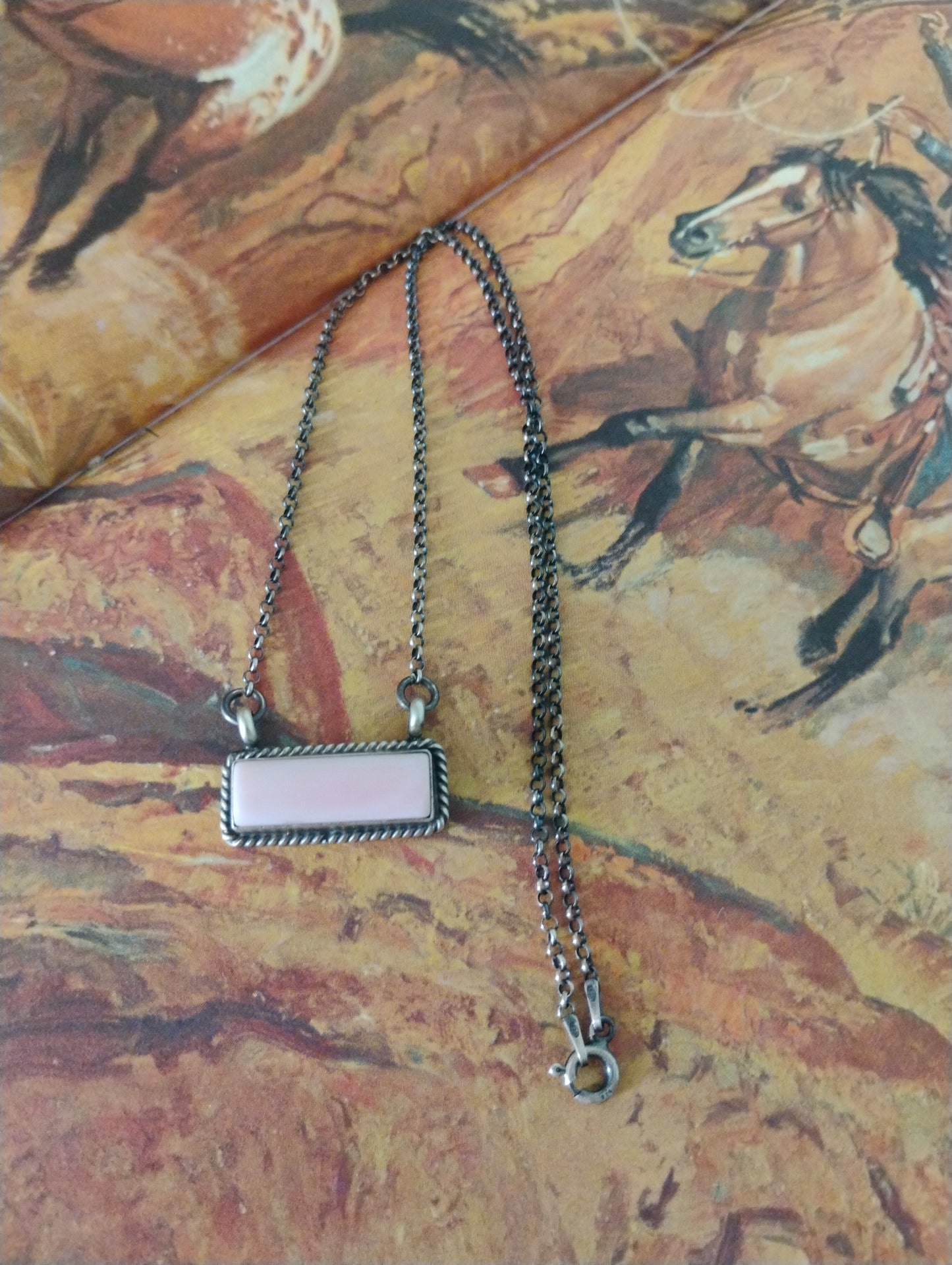 Dixon pink conch bar necklace